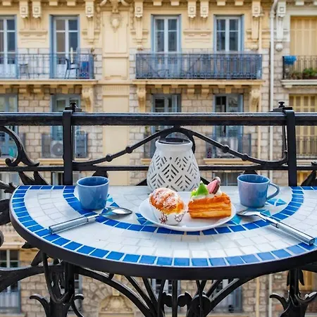 #61 1 Bdr Rossini Balcony Ac * Nice