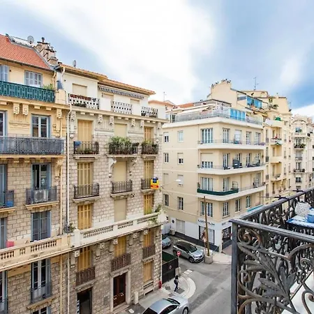 #61 Staywiz Us - 1 Bdr Rossini Balcony Ac Lägenhet