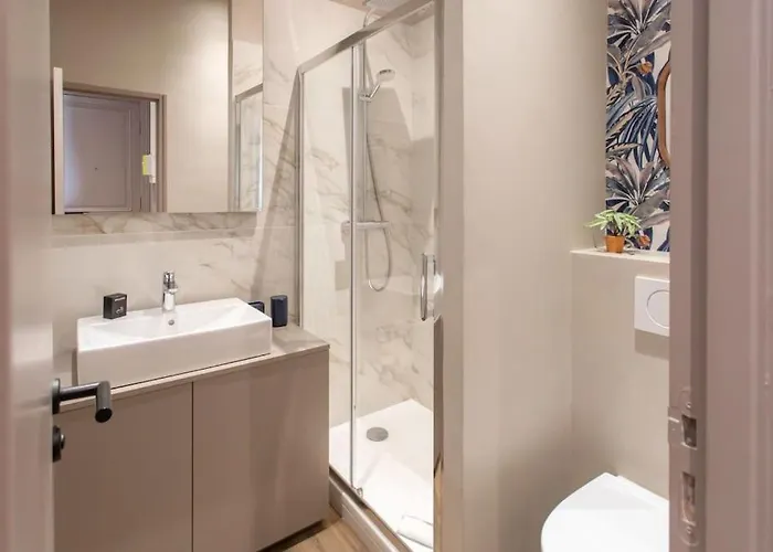 #61 1 Bdr Rossini Balcony Ac דירה *